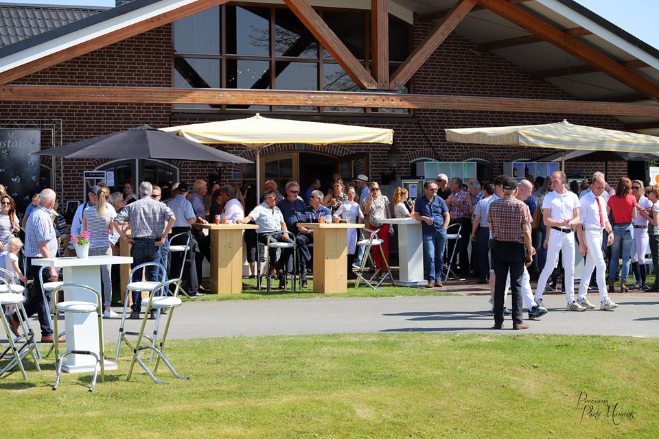 Prachtig aanzicht bij onze Hengstenstal